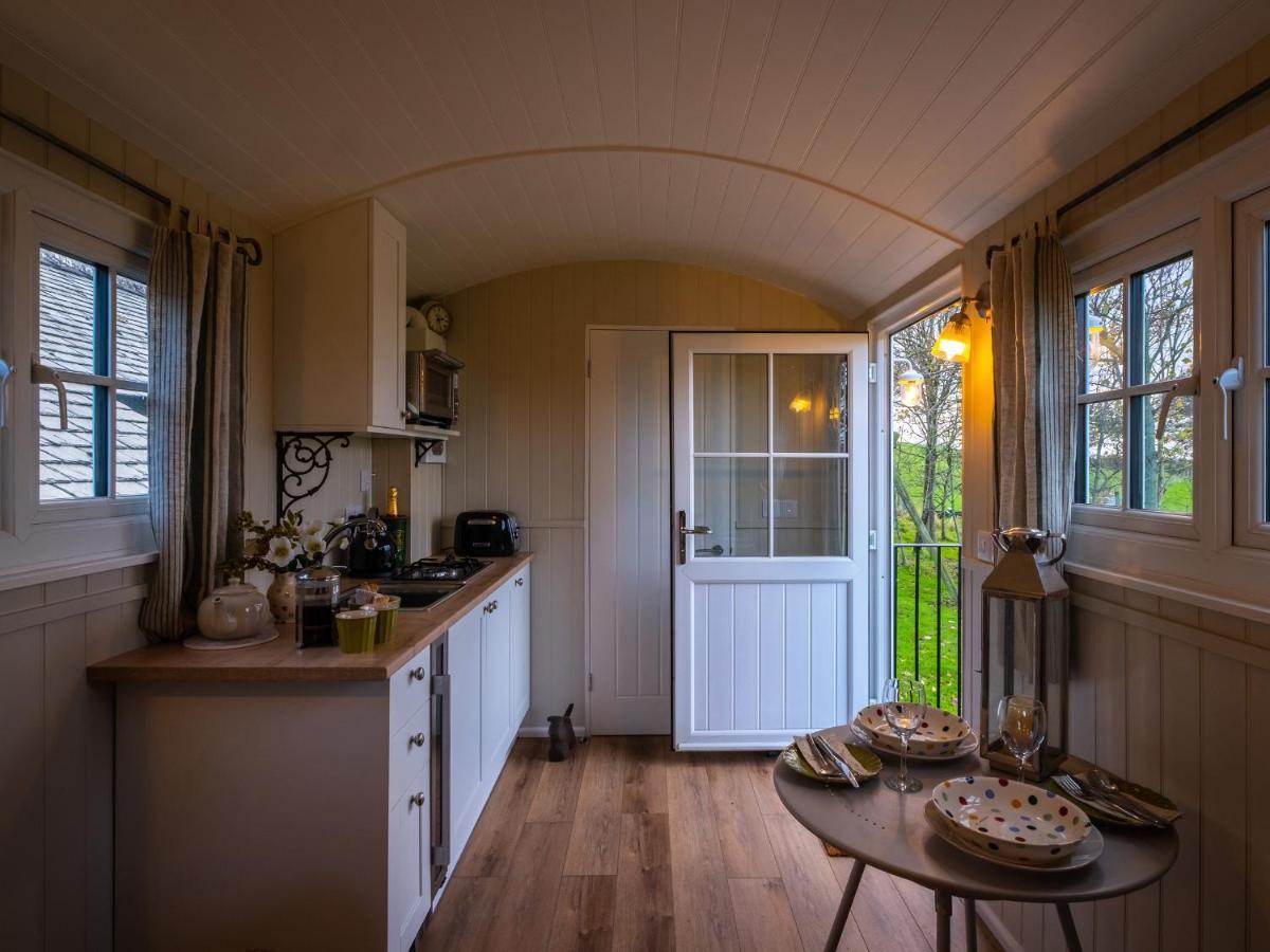 The Pleasant Hut At Mountpleasant Farm Ulverston Exterior foto